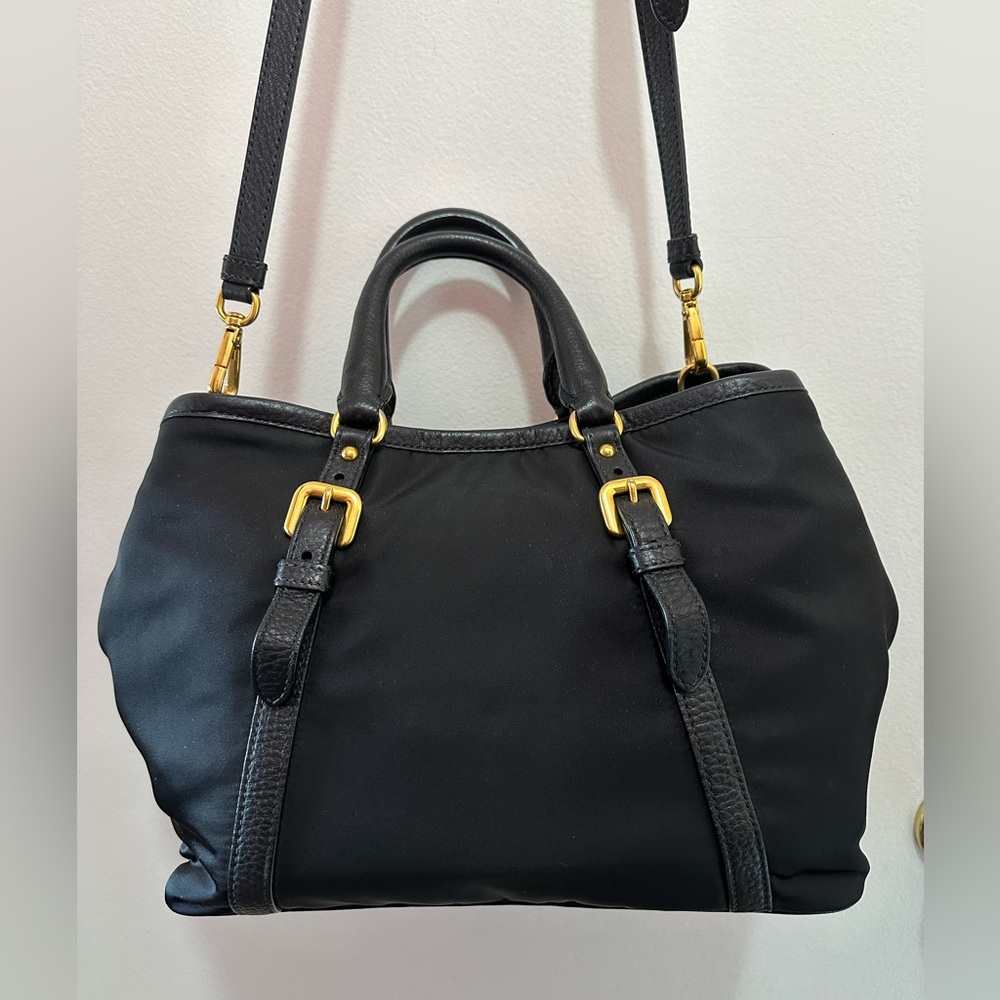 Authentic Prada In Great Condition (Crossbody) - image 4